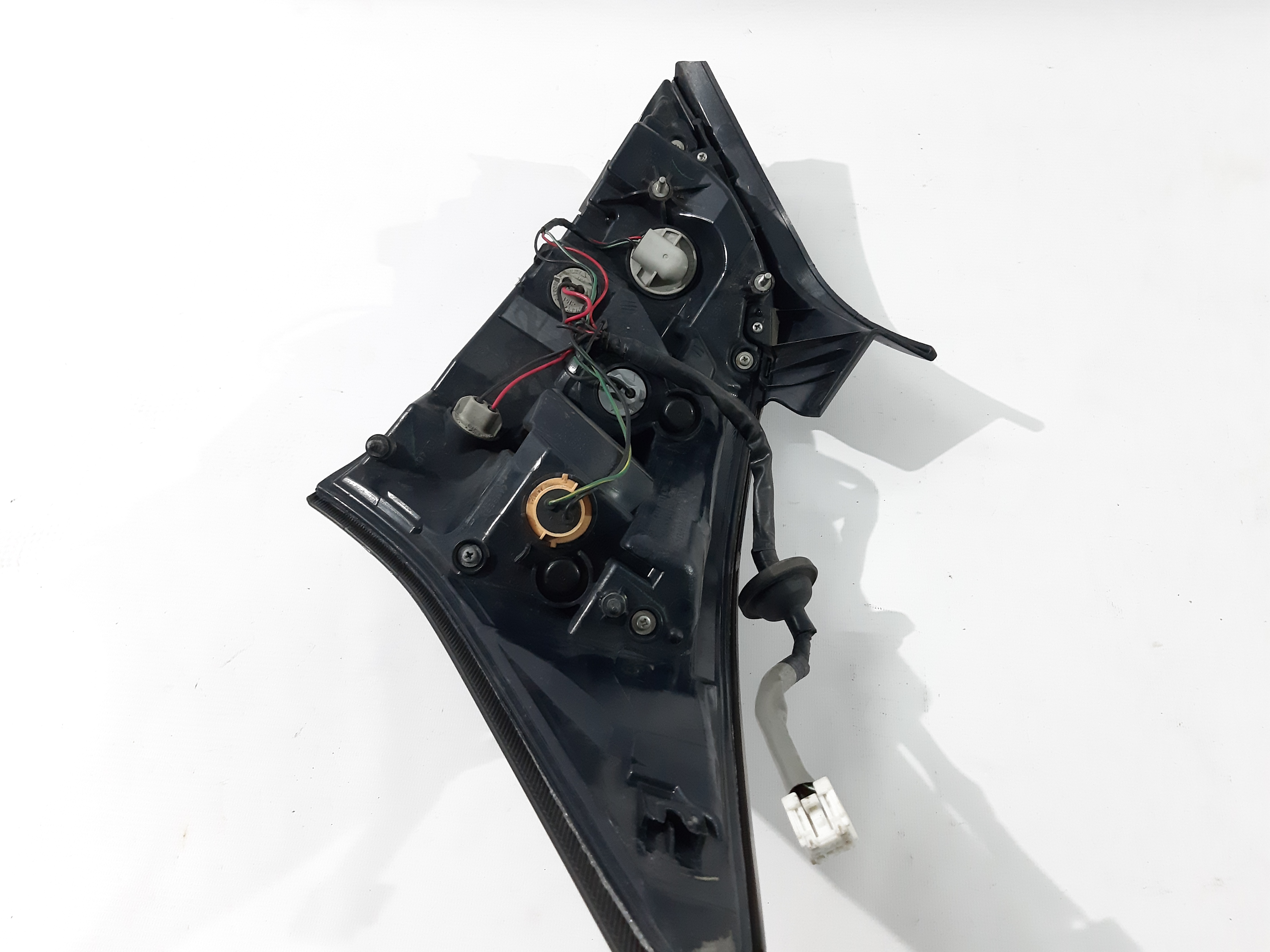 Maxima Фонарь задний левый Nissan Maxima 2009-2011 265559N00B Nissan Maxima 15