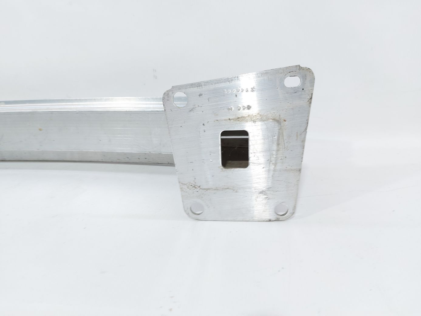 Malibu Підсилювач бампера заднього Chevrolet Malibu 2016-2021 84113414 Chevrolet Malibu 6