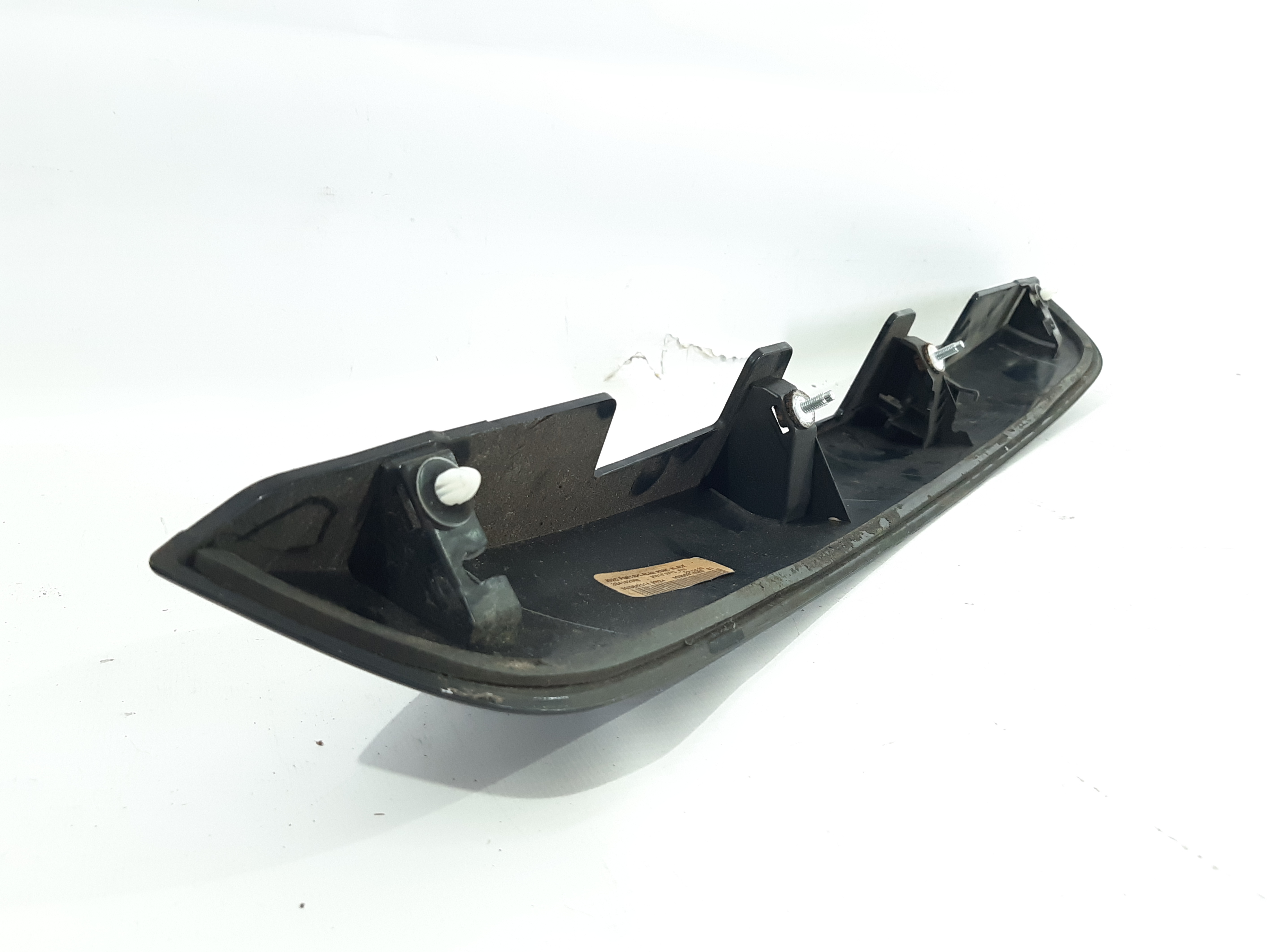 Versa note Молдинг кришки багажника підсвічування номера Nissan Versa Note 2014-2019 908103VY0H Nissan Versa Note 7
