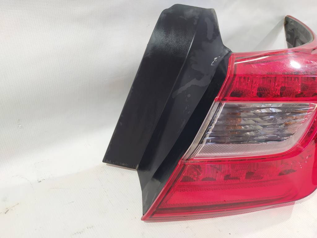 Товары с дефектами Фонарь задний правый (трещина) Subaru Legacy 2015-2019 84912AL09A Subaru Legacy 7