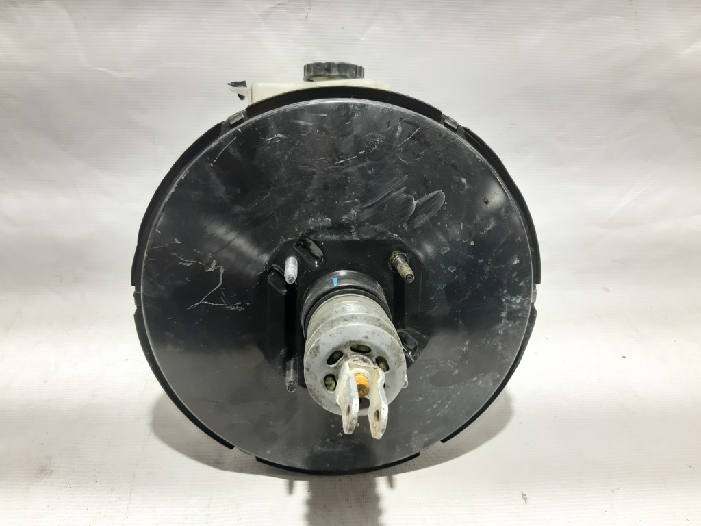 Altima. Головний гальмівний циліндр Nissan Altima 2013-2016 472103TA0A Nissan Altima