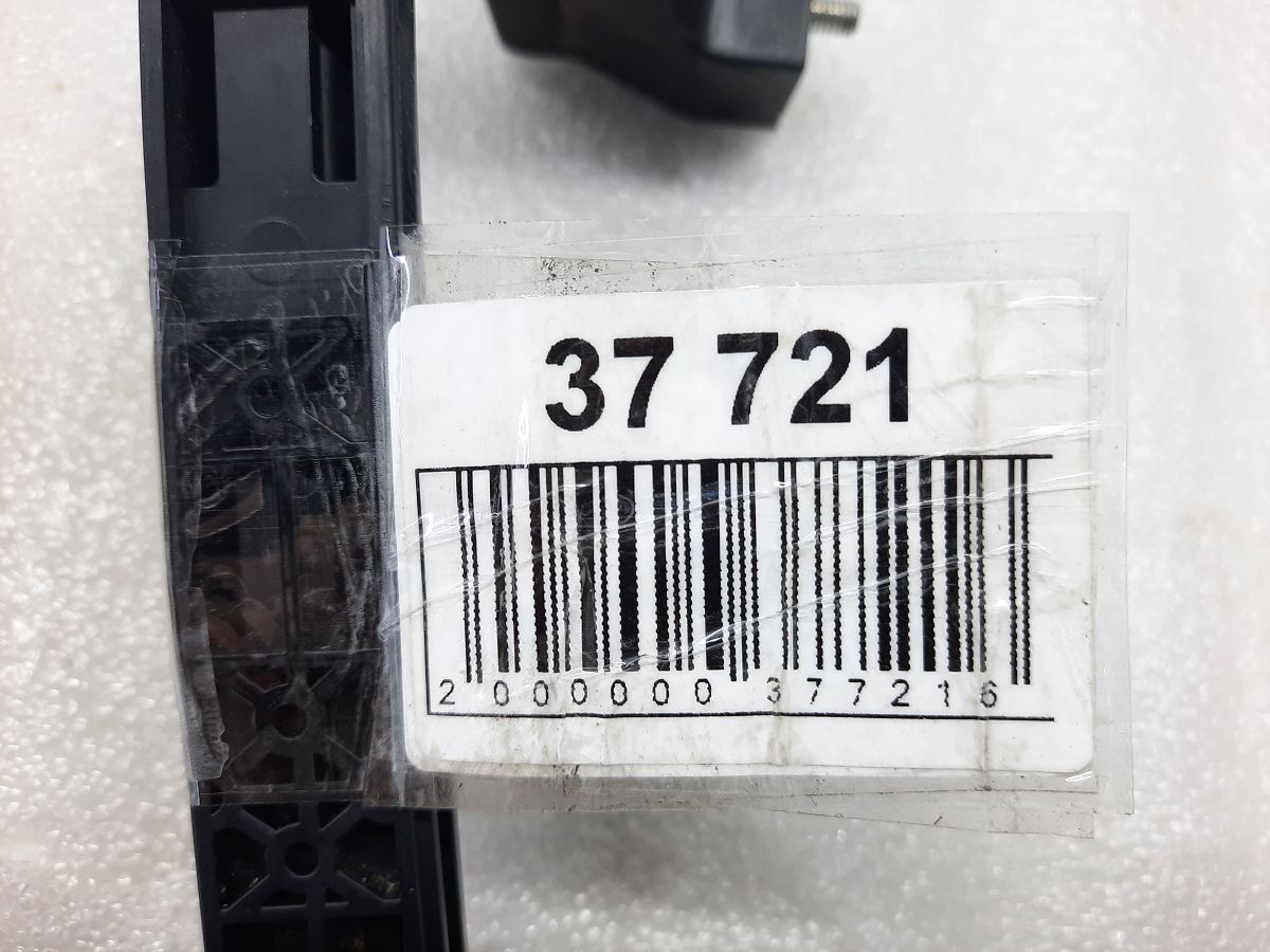 Accent Направляющая стекла двери задней правой Hyundai Accent 2012-2017 835201R000 Hyundai Accent 4