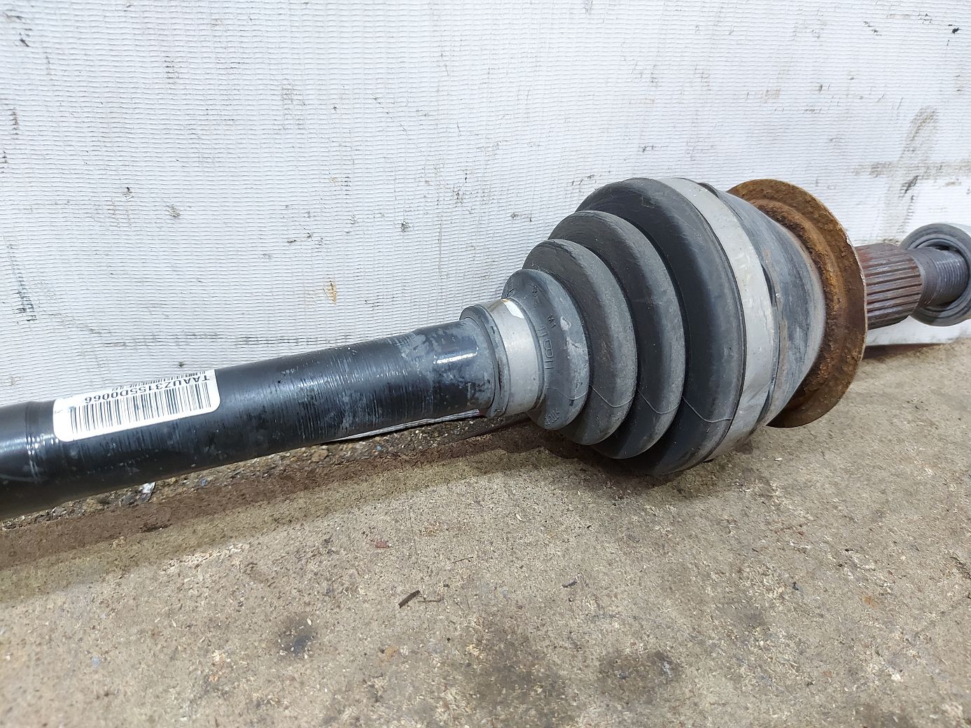 Ats Напіввісь задня ліва Cadillac ATS 2013-2019 84309443 Cadillac ATS 5