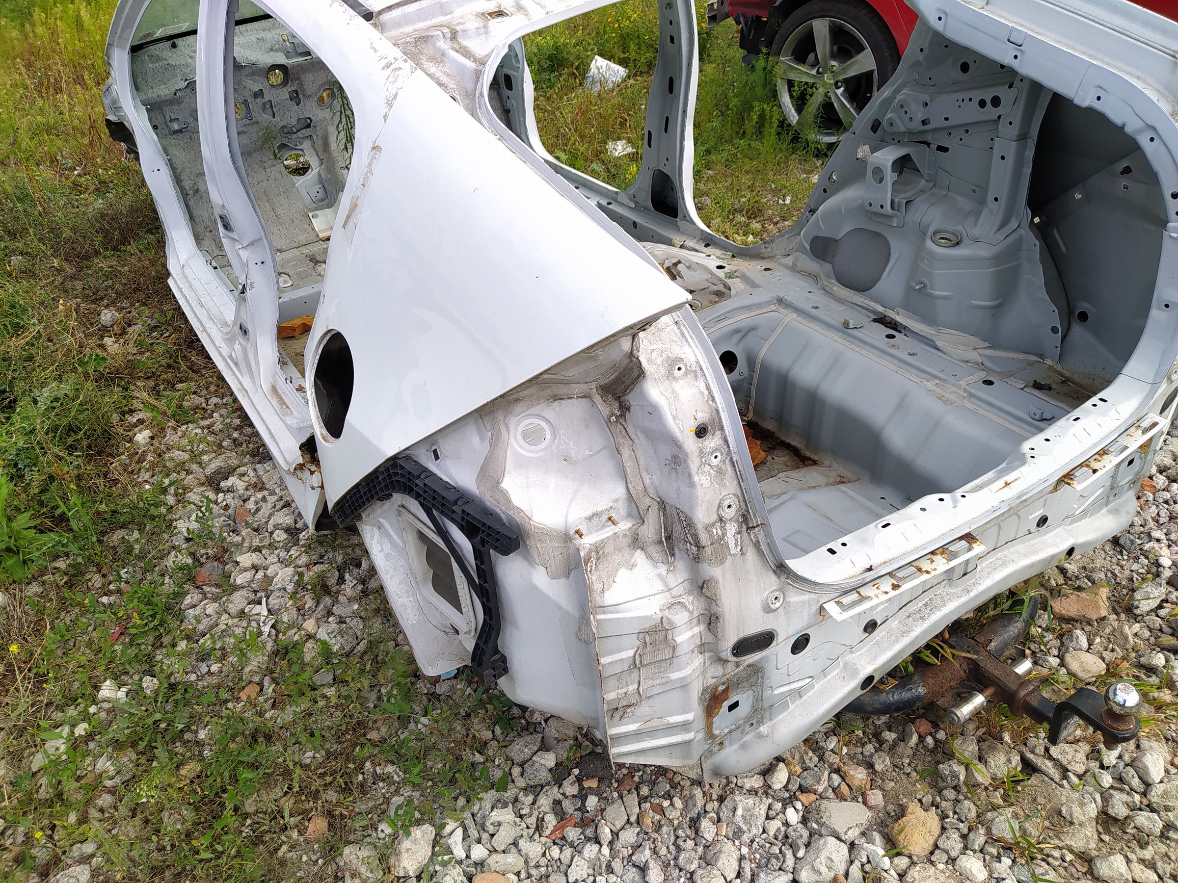 Insight Кузов голий (можна різати) Honda Insight 2009-2014 62100TM8A01ZZ Honda Insight 13