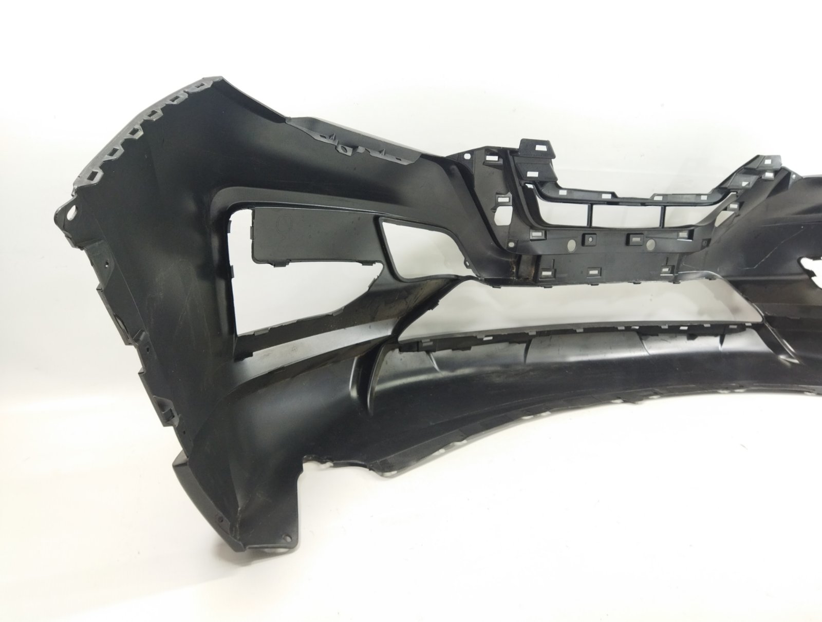 Товары с дефектами Бампер передний (потертости)  Nissan X-TRAIL 2017-2020 620226FS0H Nissan X-TRAIL 4