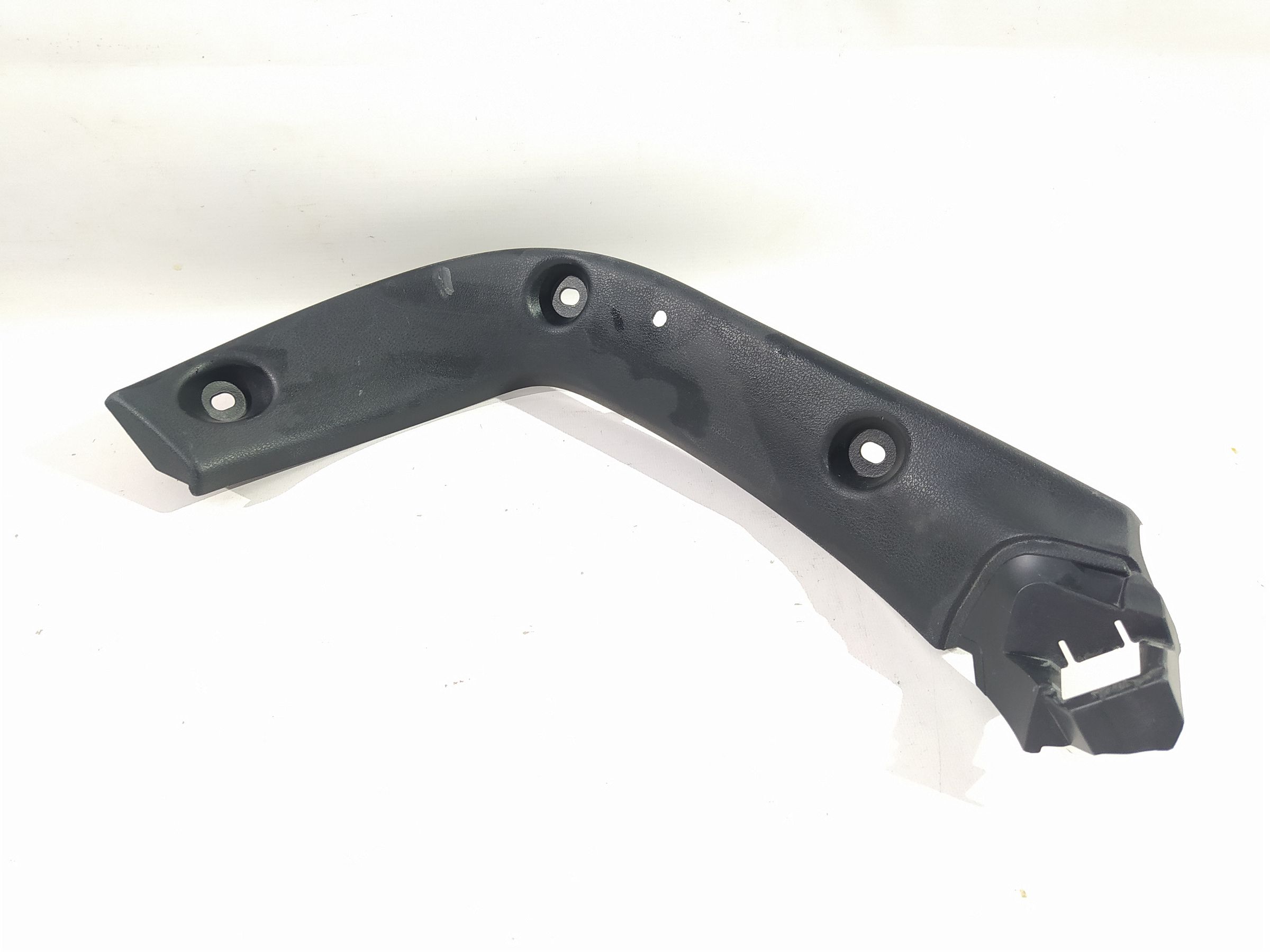 Juke Накладка крышки багажника Nissan Juke 2011-2017 909031KA0A Nissan Juke 1