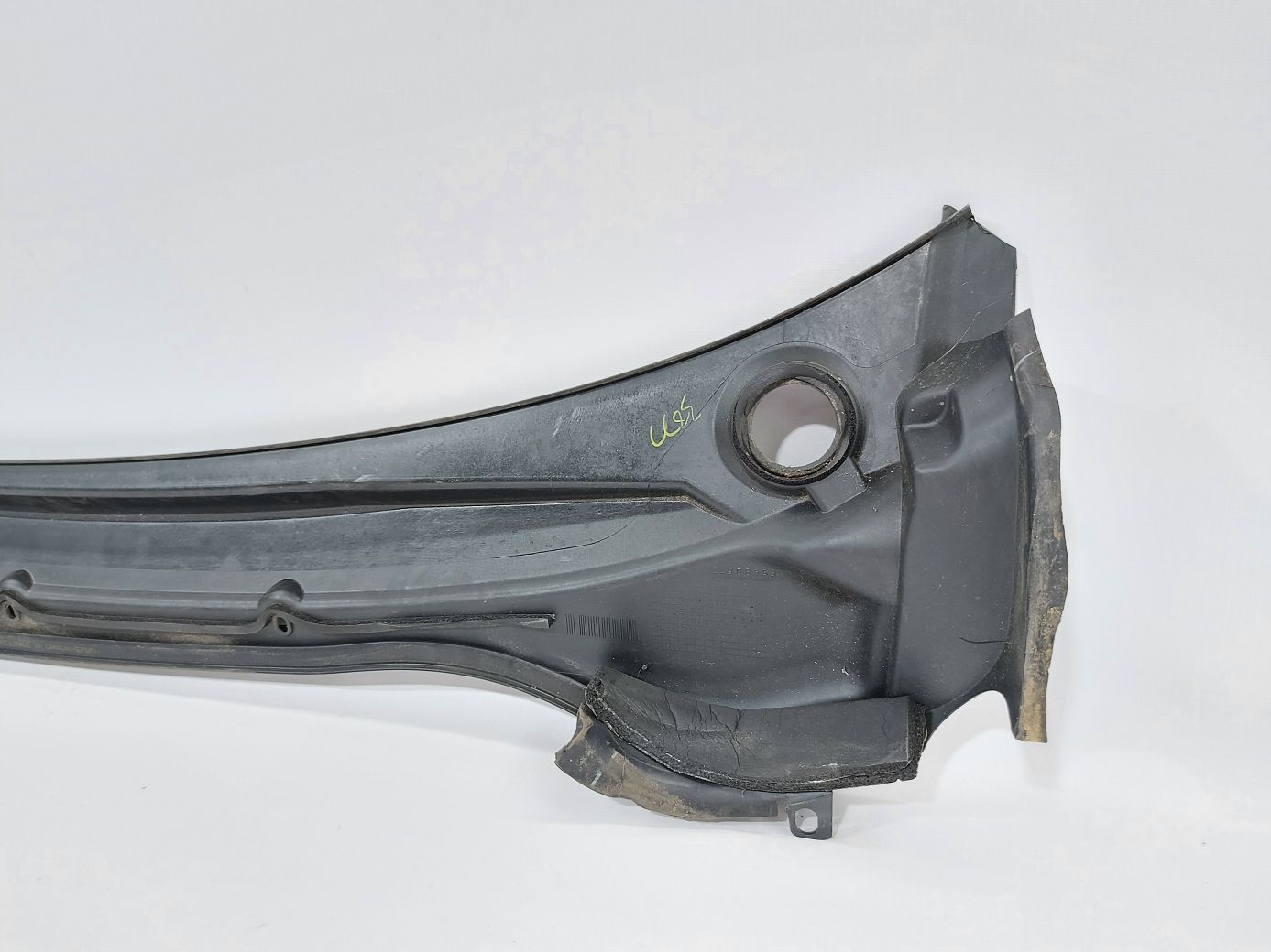 Volt Накладка під лобове скло Chevrolet Volt 2011-2015 22908553 Chevrolet Volt 6