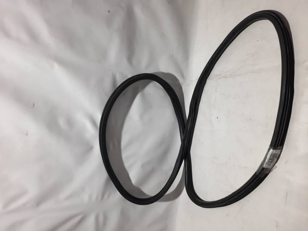 Ats Уплотнительная резинка проема двери задней левой/правой Cadillac ATS 2013-2018 23124161 Cadillac ATS 19