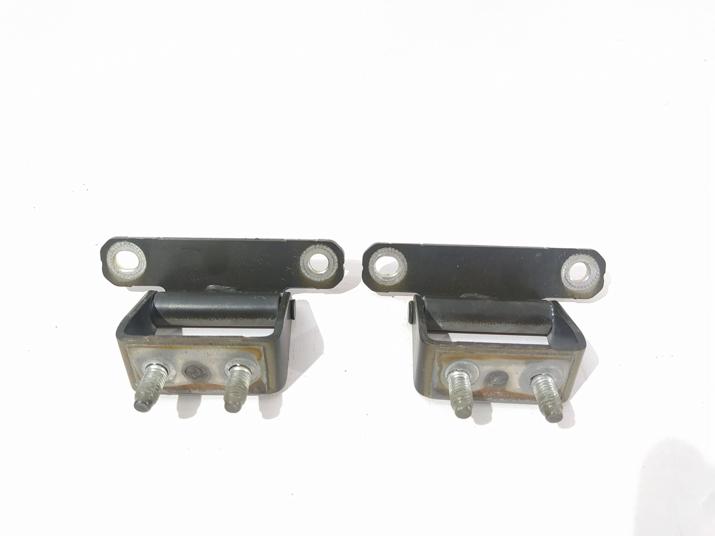 Sorento Петля крышки багажника (комплект) Kia Sorento 2011-2013 797102E000 Kia Sorento 3