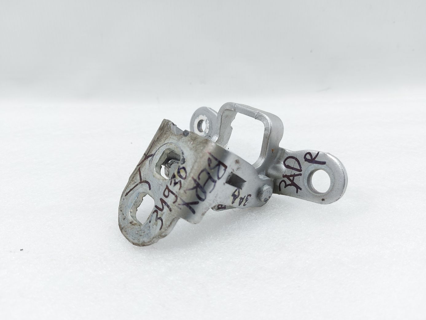 Patriot Петля дверей задньої правої верхня Jeep Patriot 2007-2017 5074256AB Jeep Patriot 2