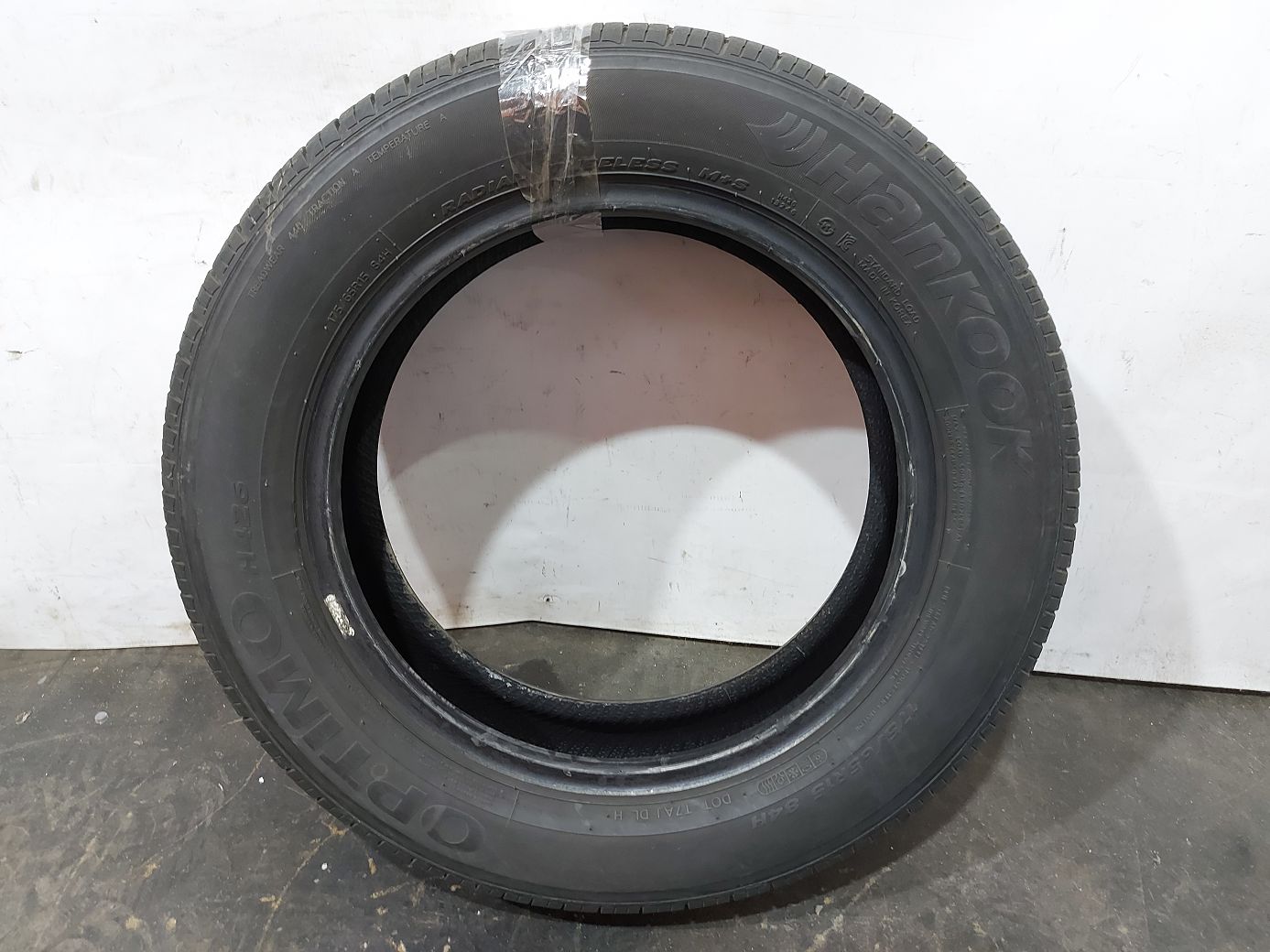  Гума Hankook Optimo 175/65R15 (Honda Insight) 1