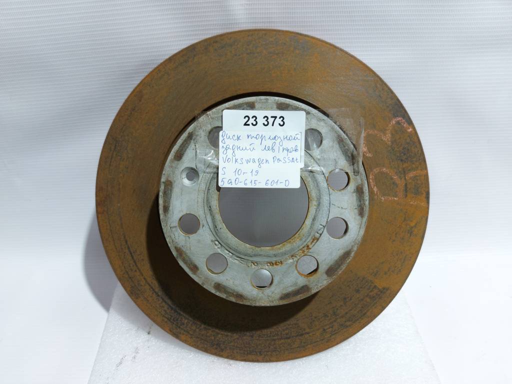 Passat s. Диск тормозной задний левый/правый Volkswagen Passat S 2010-2019 5Q0615601D Volkswagen Passat S