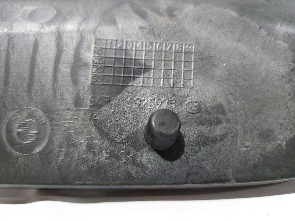 328i xdrive Накладка під лобове скло ліва BMW 328i xDrive 2006-2015 64316925973 BMW 328i xDrive 3