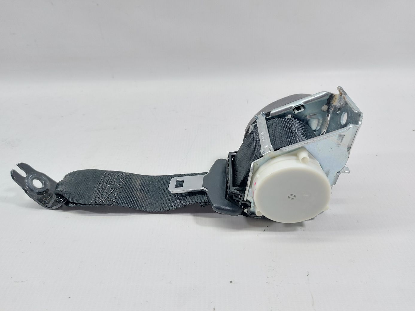 Fiesta Ремень безопасности задний левый/правый Ford Fiesta 2011-2019 BE8Z54611B68AA Ford Fiesta 2