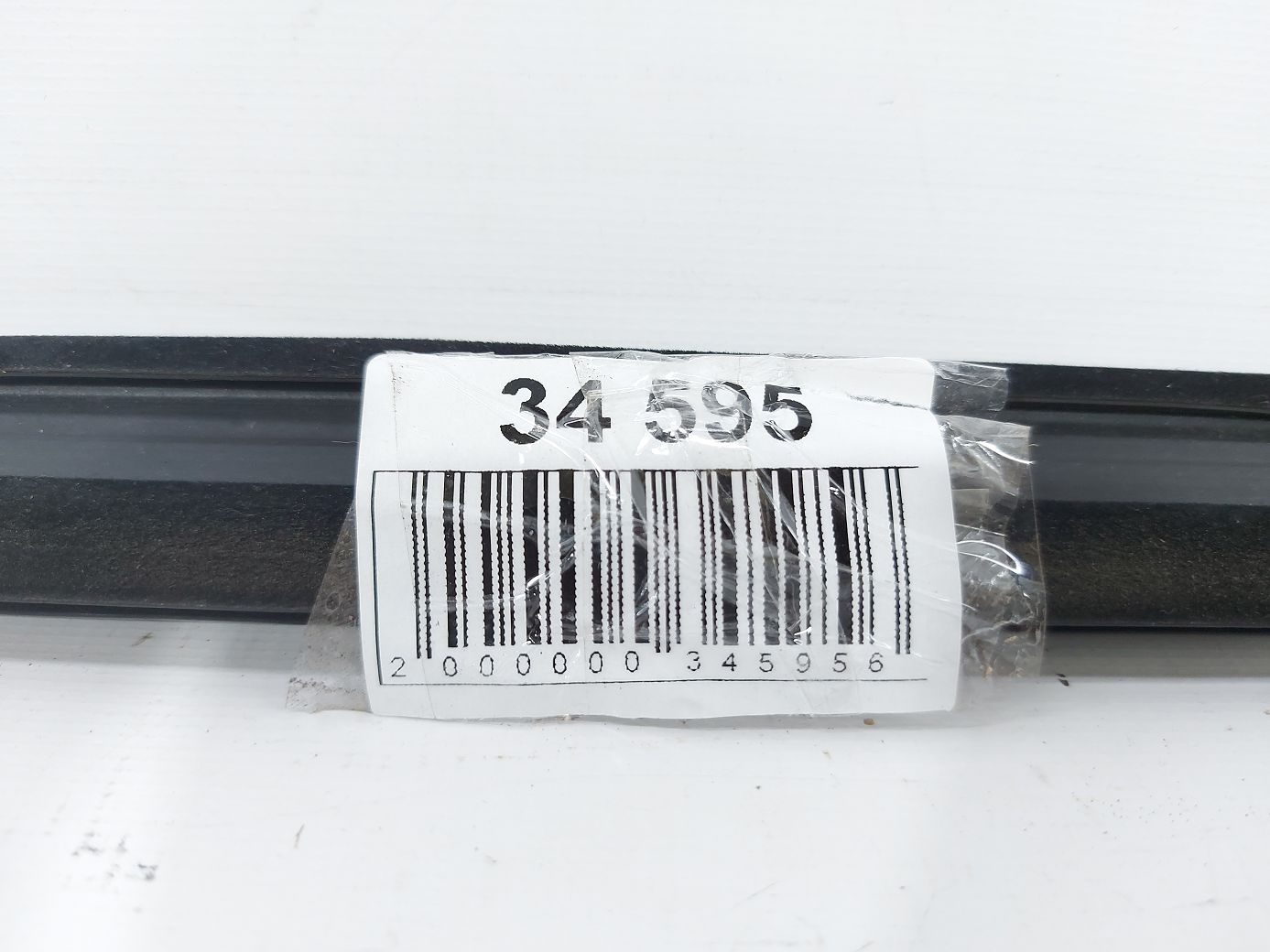 Equinox Ущільнювальна гумка скла передньої лівої двері зовнішня Chevrolet Equinox 2011-2017 23193172 Chevrolet Equinox 7