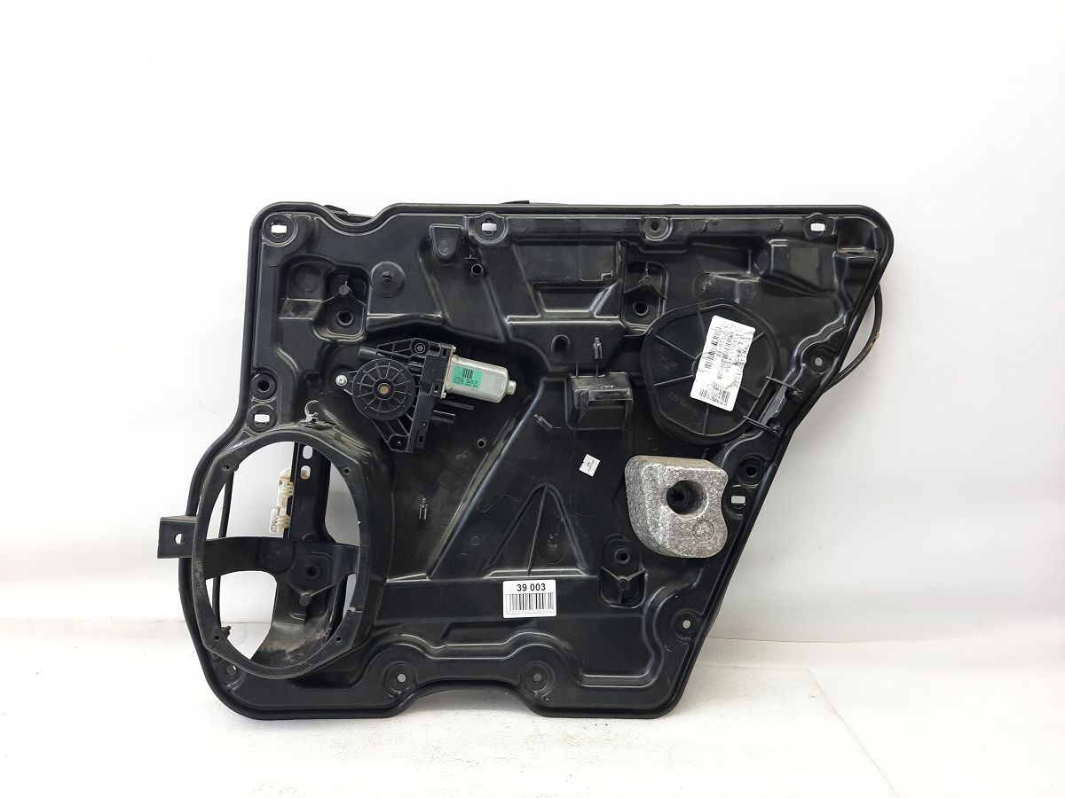 Journey Плита стеклоподъёмника двери задней правой Dodge Journey 2011-2020 68103380AA Dodge Journey 2