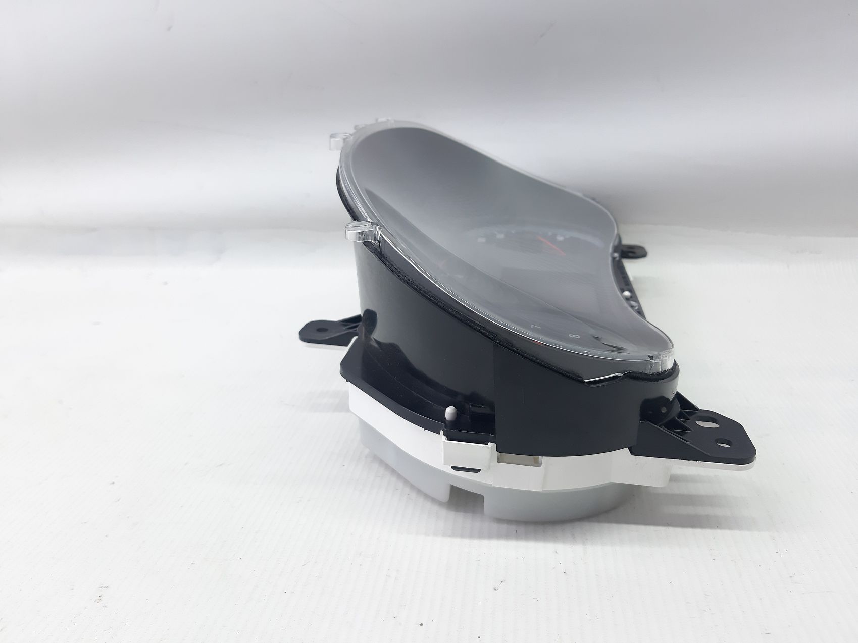 Malibu Панель приладів Chevrolet Malibu 2017-2018 84296450 Chevrolet Malibu 5