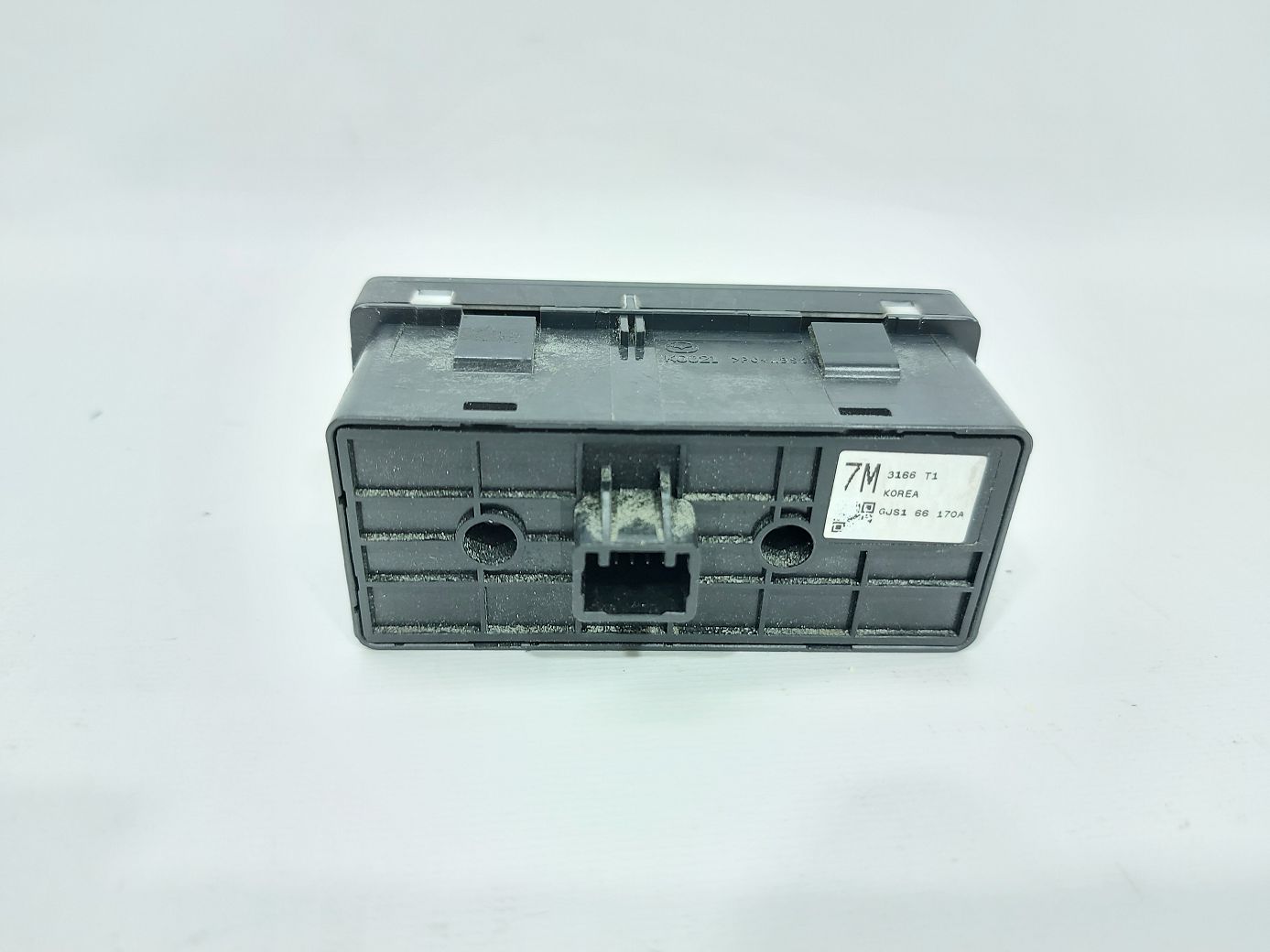 6 Блок кнопок у торпеді лівий Mazda 6 2014-2017 GJS166170A Mazda 6 3 6 Блок кнопок у торпеді лівий Mazda 6 2014-2017 GJS166170A Mazda 6 3