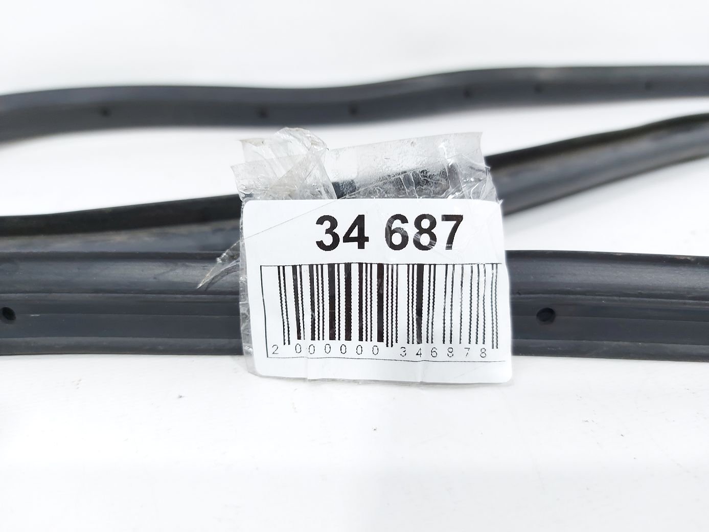 Cruze Ущільнювальна гумка дверей задньої лівої Chevrolet Cruze 2011-2016 95021340 Chevrolet Cruze 3