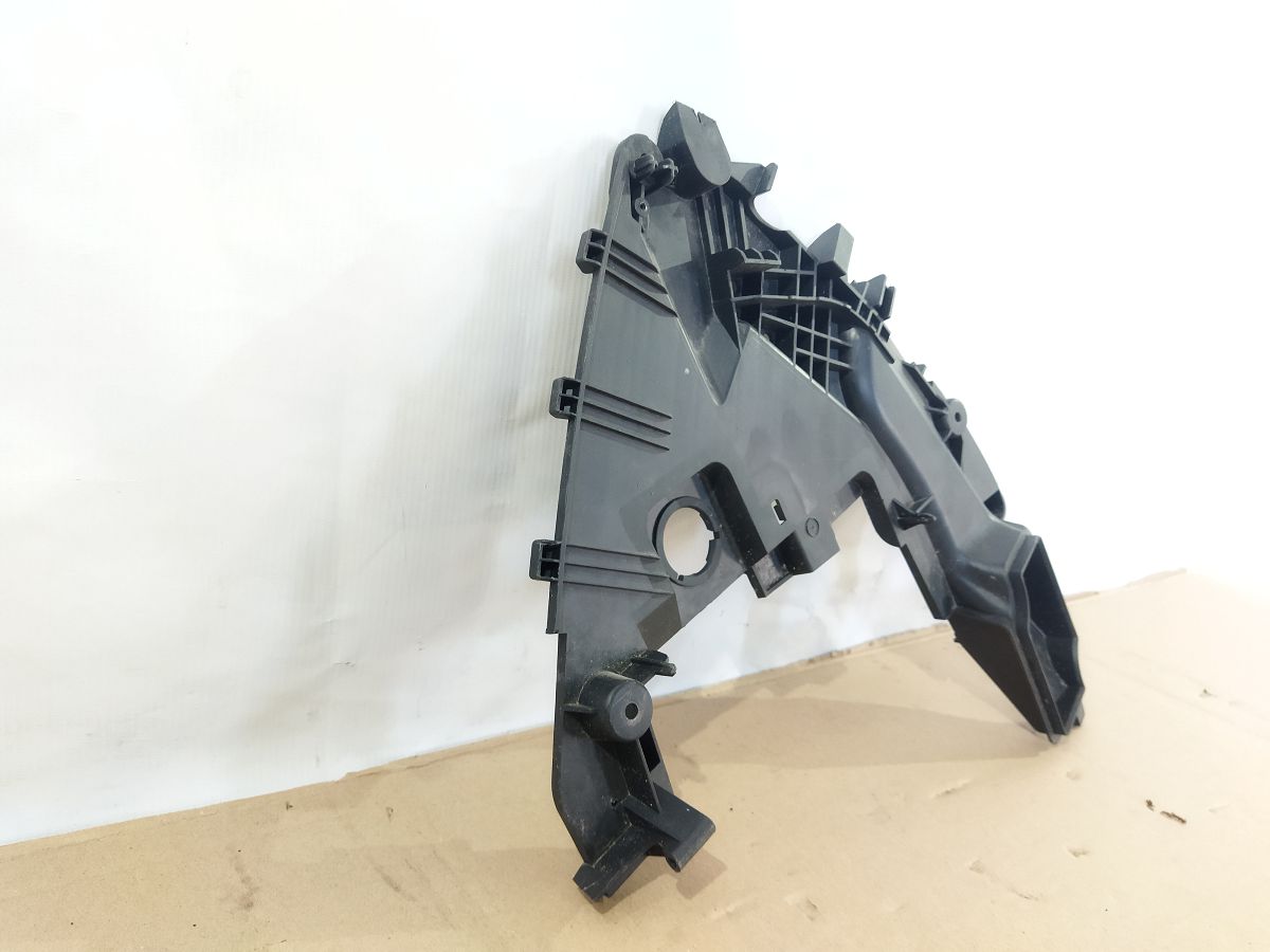 Fortwo Кріплення переднього бампера ліве Smart Fortwo 2008-2016 6447000 Smart Fortwo 2