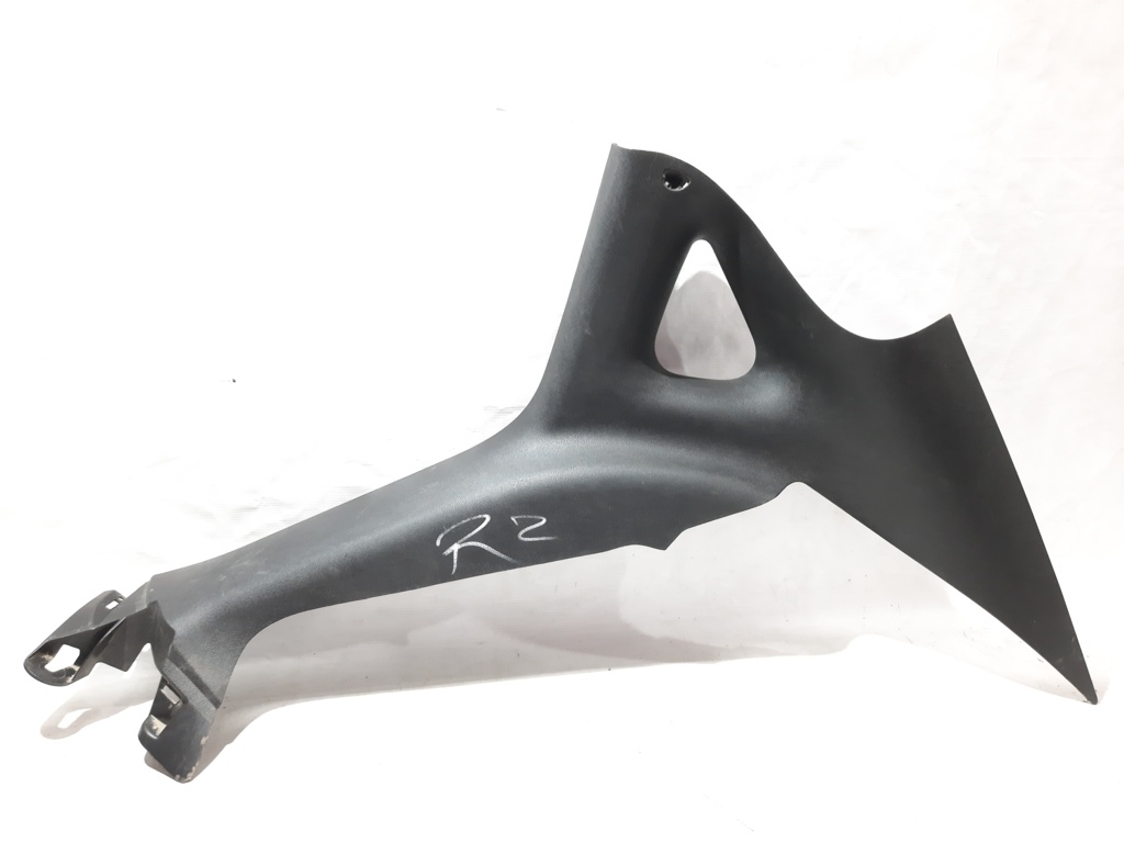 Dart Накладка стійки задньої права Dodge Dart 2013-2019 1SW46DX9AF Dodge Dart 23