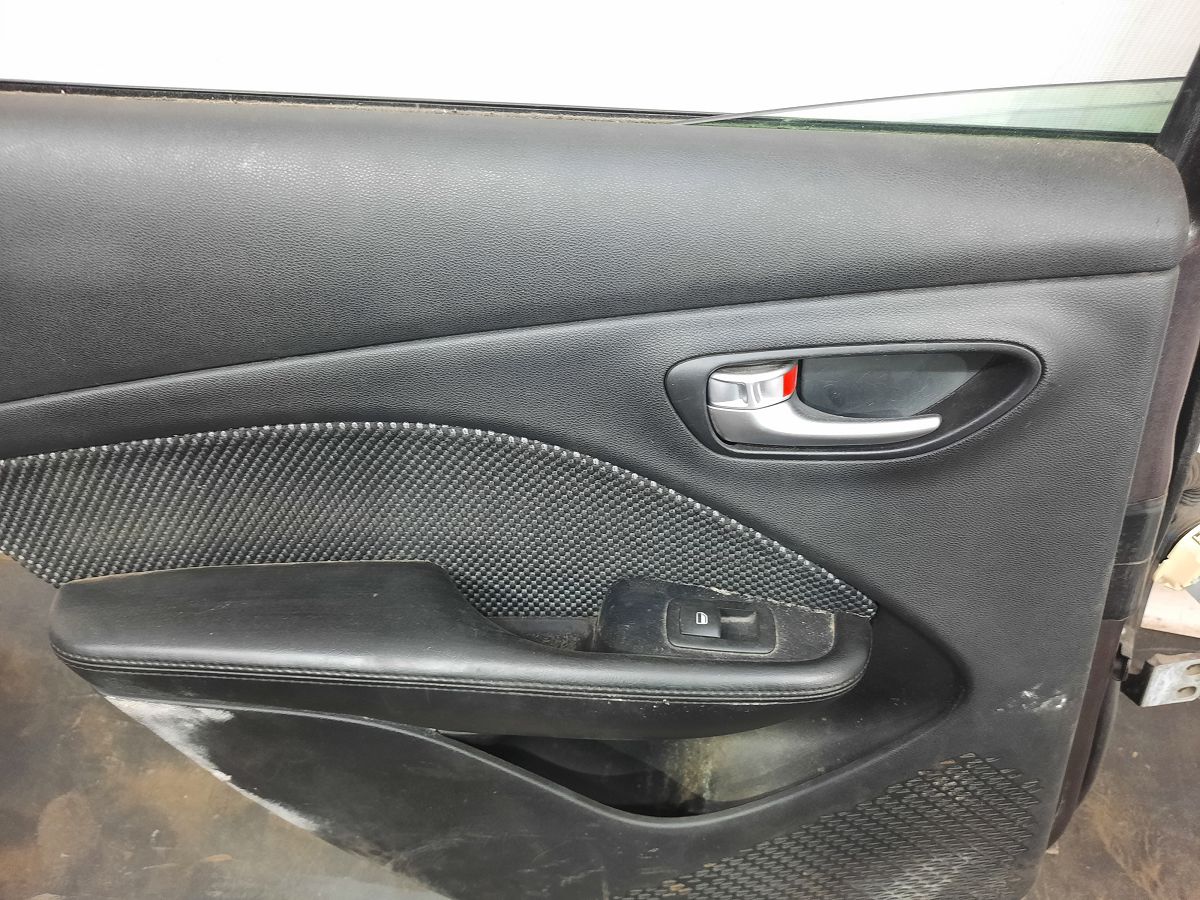 Dart Дверь задняя левая (серая) Dodge Dart 2013-2019 68158727AD Dodge Dart 4