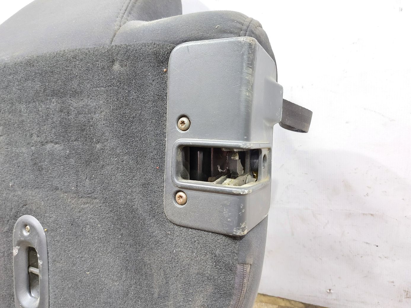 Patriot Спинка заднього ряду сидінь права Jeep Patriot 2009-2011 1R08XDVAA Jeep Patriot 5 Patriot Спинка заднього ряду сидінь права Jeep Patriot 2009-2011 1R08XDVAA Jeep Patriot 5