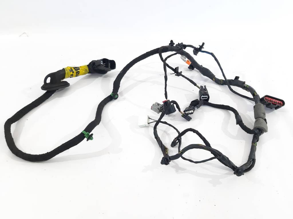 Focus. Проводка двери передней правой Ford Focus 2015-2018 G1ET14K138 Ford Focus