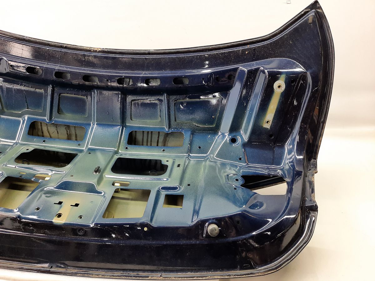 Malibu Кришка багажника Chevrolet Malibu 2016-2021 84075221 Chevrolet Malibu 8