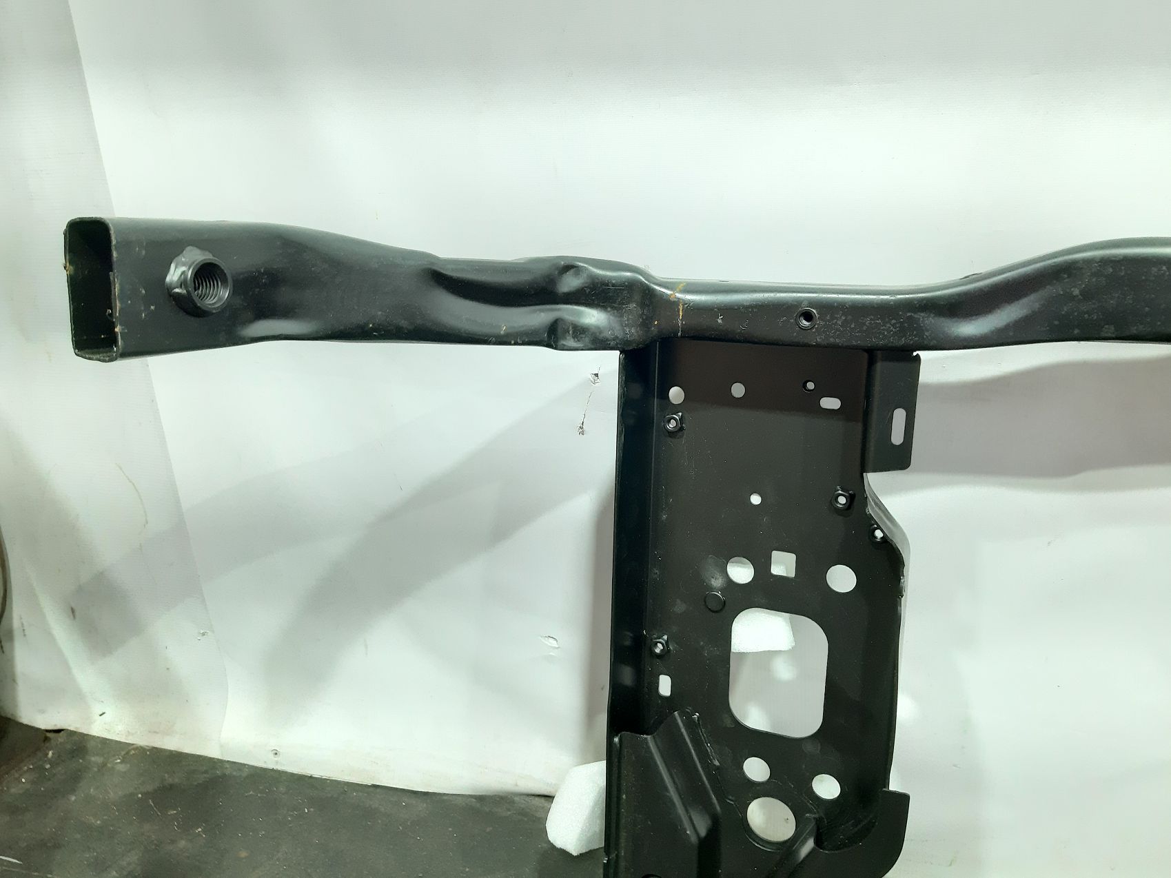  Передняя панель (телевизор) Jeep Cherokee `14-18 Jeep Cherokee 17