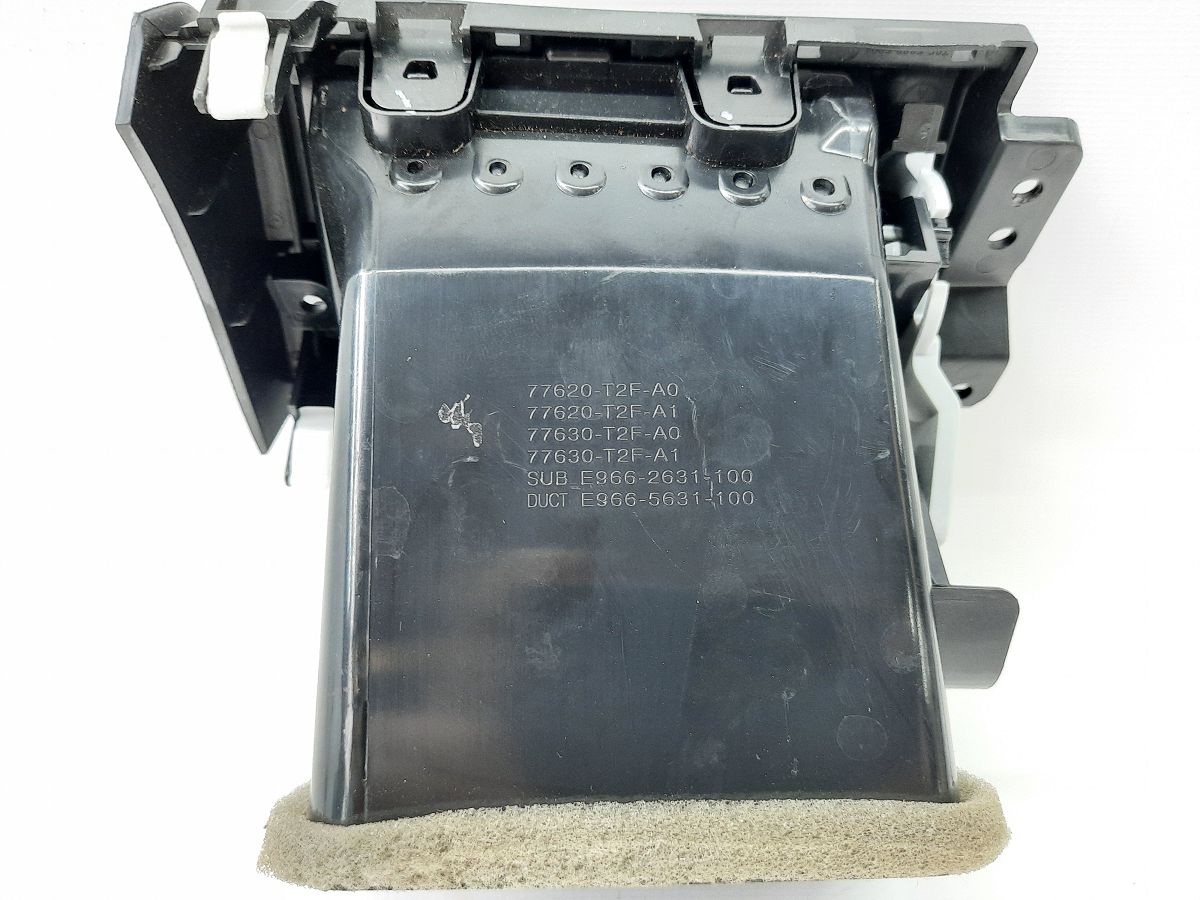 Accord Решітка повітроводу торпеди ліва Honda Accord Sedan 2013-2017 77620T2FA01ZA Honda Accord Sedan 3