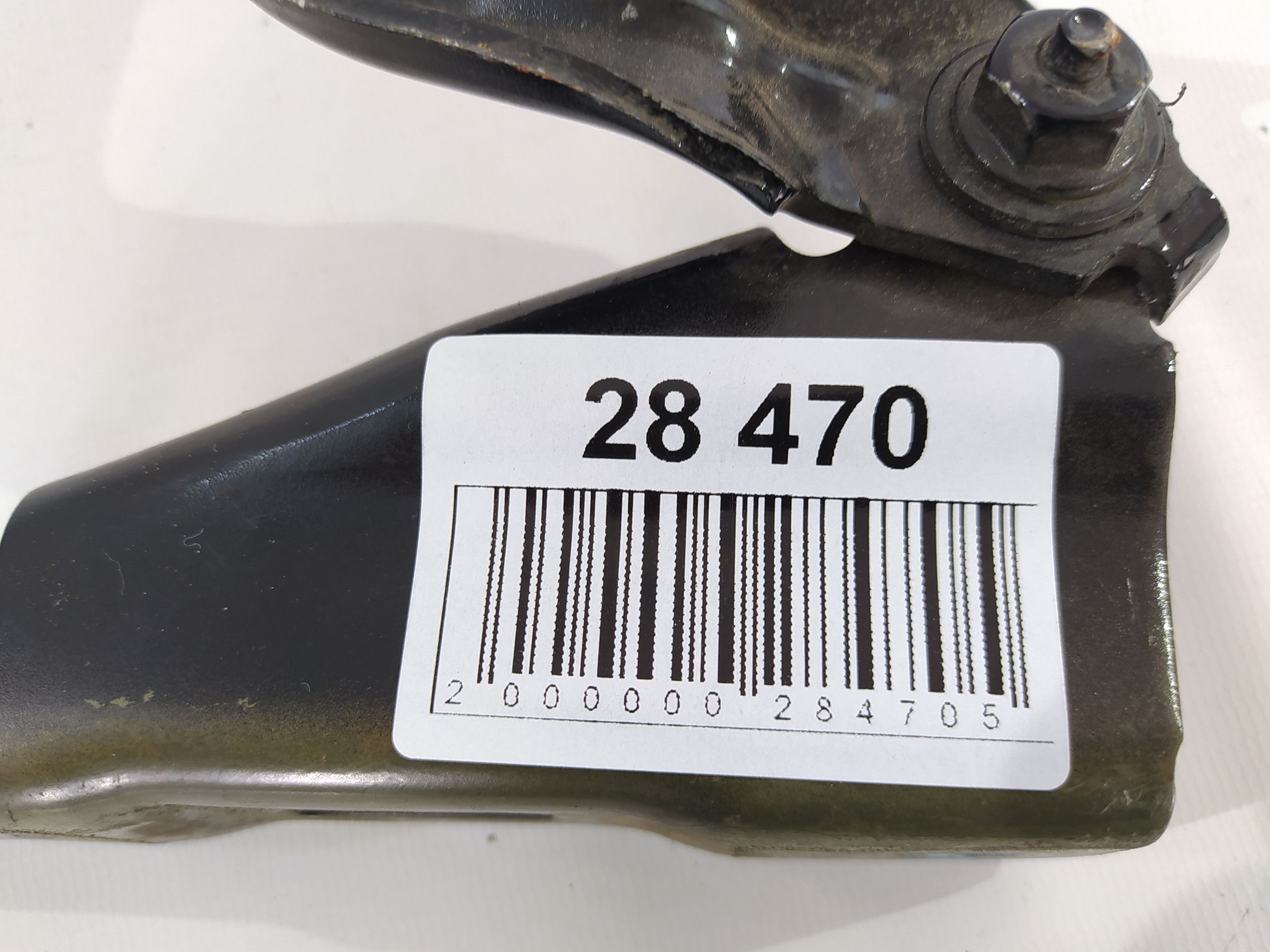 Dart Петля капота правая Dodge Dart 2013-2019 68082130AA Dodge Dart 16