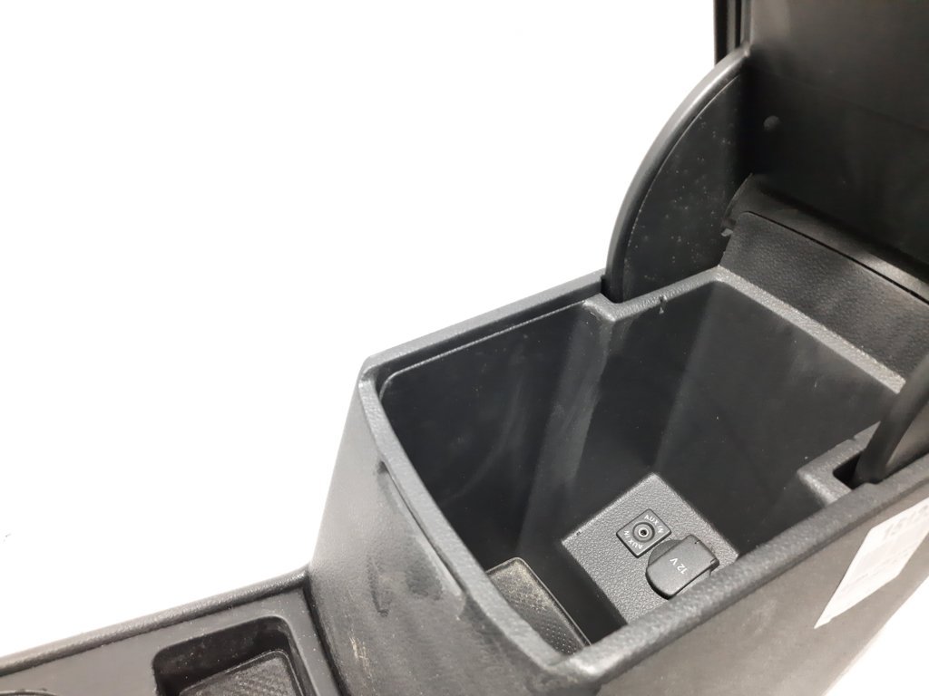 Passat s Консоль центральна Volkswagen Passat S 2012-2015 561863241C82V Volkswagen Passat S 27
