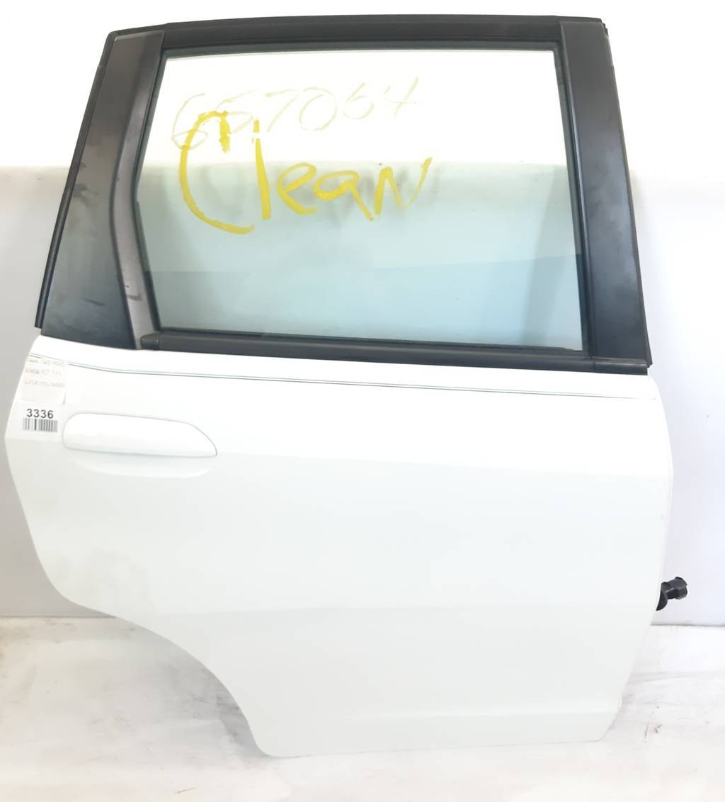 Fit. Дверь задняя правая Honda FIT 2013 67510TK6305ZZ Honda FIT