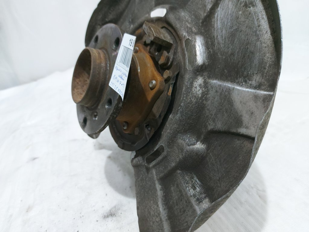 7 series Кулак задний левый BMW 7 2012 33326796497 BMW 7 4 7 series Кулак задний левый BMW 7 2012 33326796497 BMW 7 4