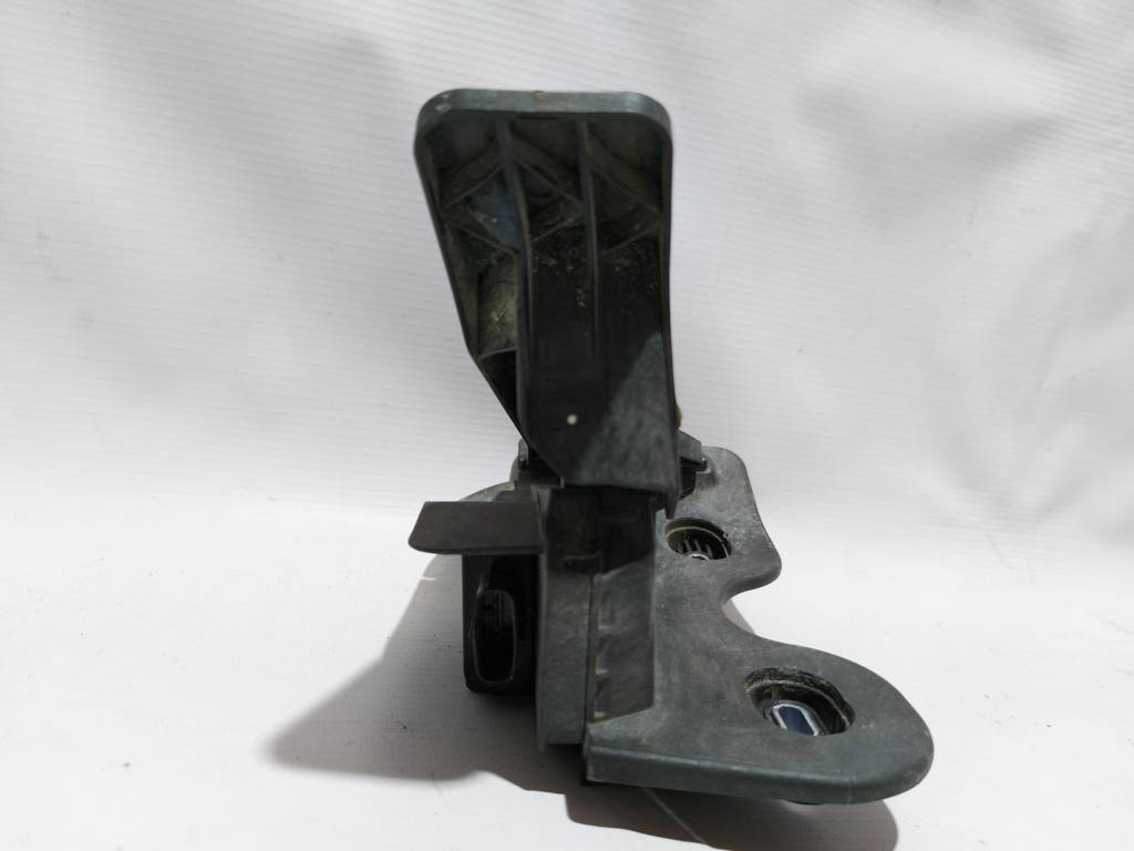 6 Педаль газу Mazda 6 2014-2019 GHK341600G Mazda 6 4