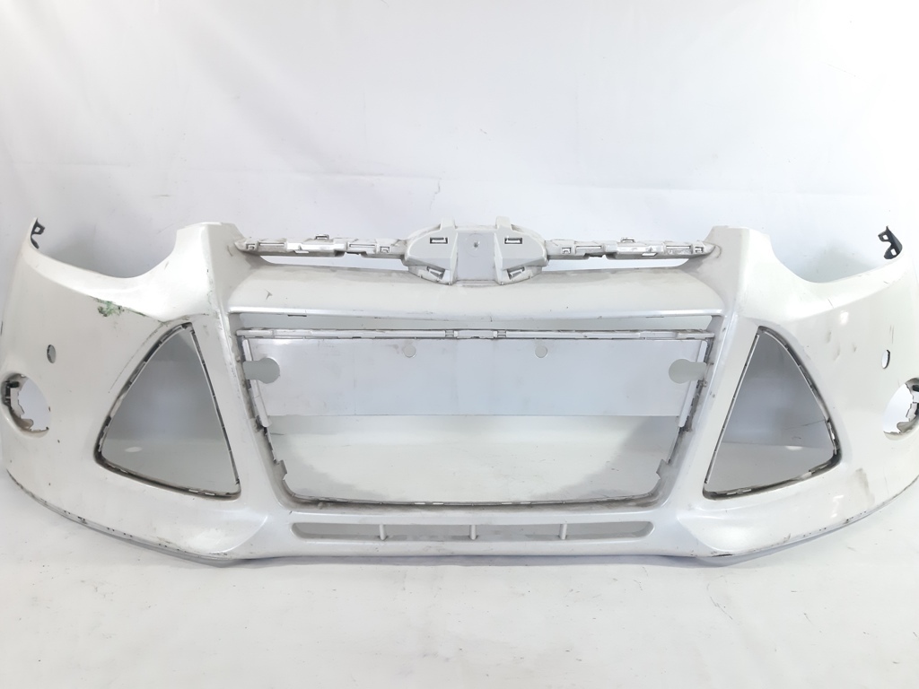 Focus. Бампер передний Ford Focus 2011-2014 BM5117757CF Ford Focus