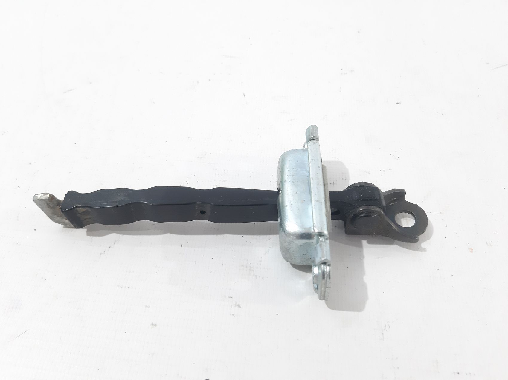 Veloster Обмежувач дверей передньої правої Hyundai Veloster 2012-2017 793902V000 Hyundai Veloster 5