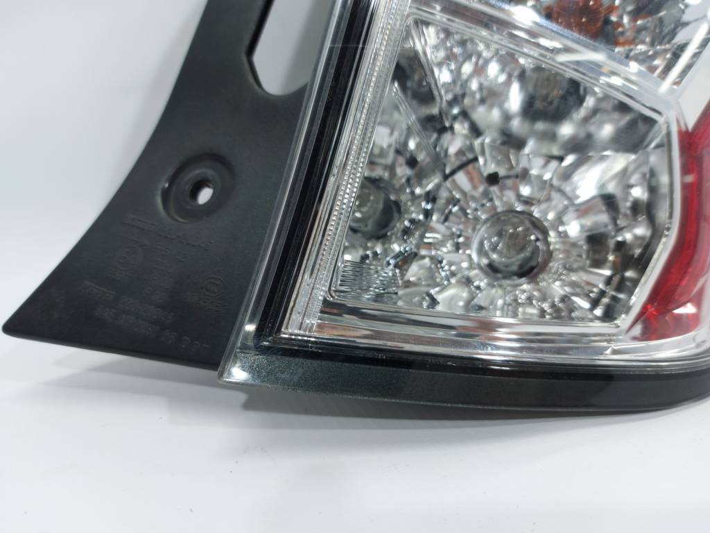 Forester Ліхтар задній правий Subaru Forester 2009-2013 84912SC121 Subaru Forester 5