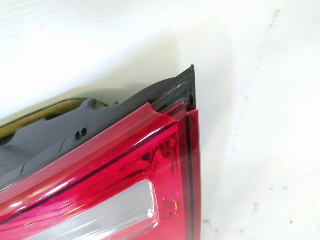 Optima Ліхтар кришки багажника правий Kia Optima 2014-2015 924042T500 Kia Optima 3