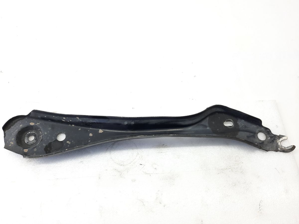 Ats Кронштейн задньої підвіски передній правий Cadillac ATS 2013-2019 20755802 Cadillac ATS 4