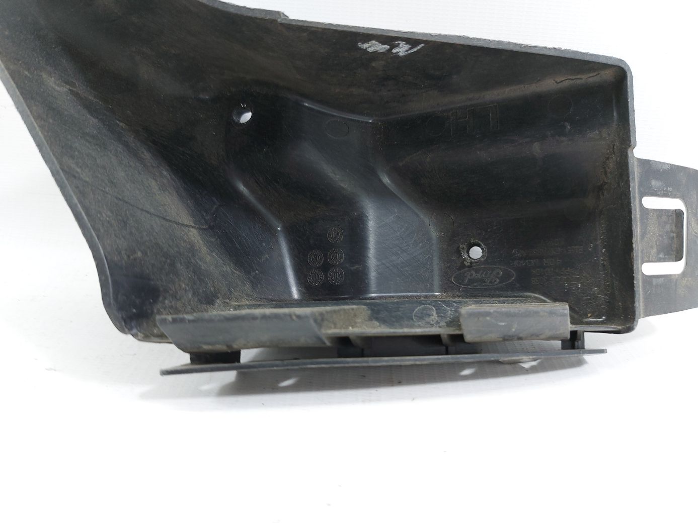 Focus sedan Кріплення заднього бампера ліве Ford Focus sedan 2011-2015 BM51F17AAG Ford Focus sedan 2