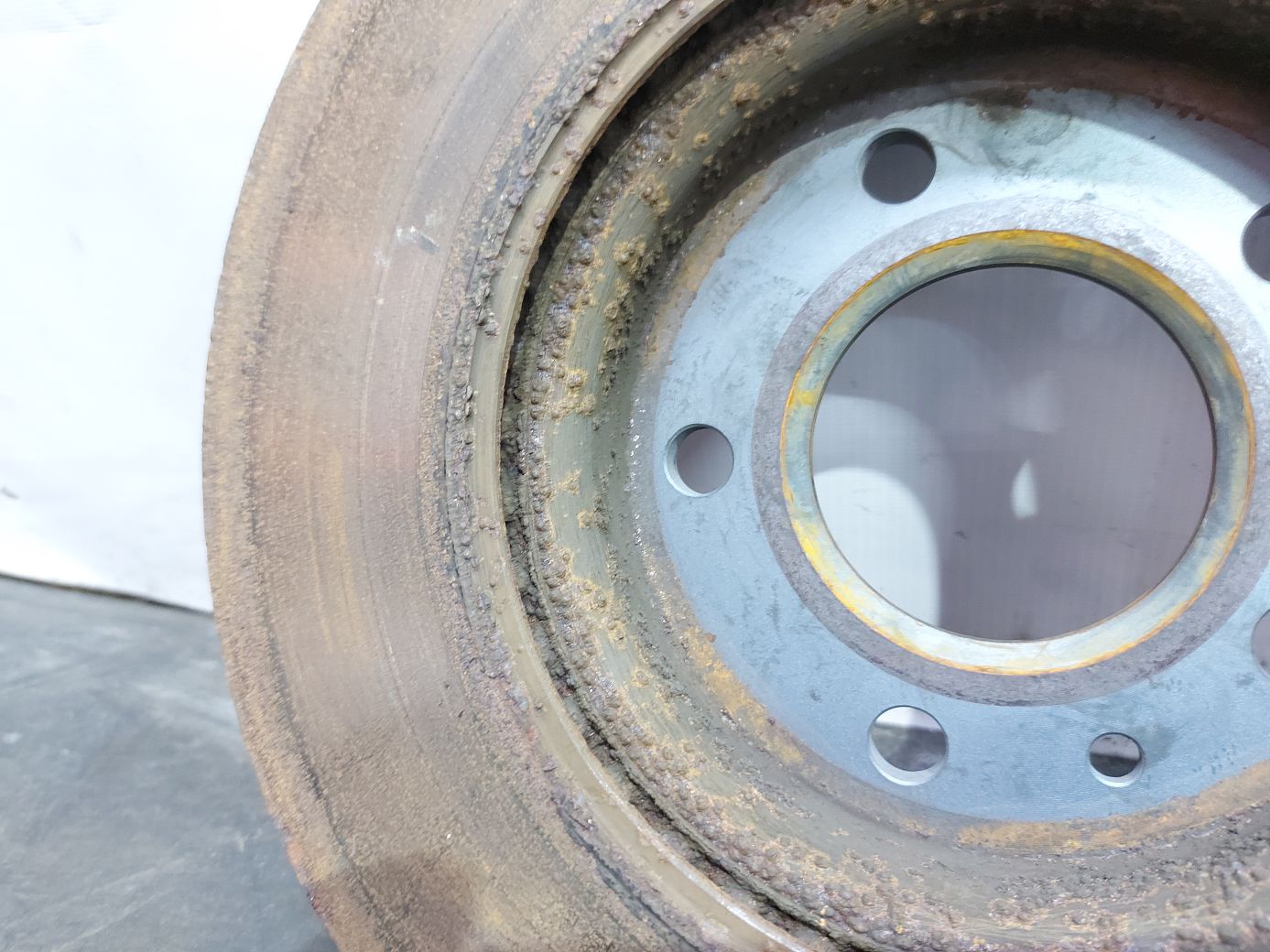 Malibu Диск гальмівний передній лівий/правий Chevrolet Malibu 2016-2021 13537160 Chevrolet Malibu 4