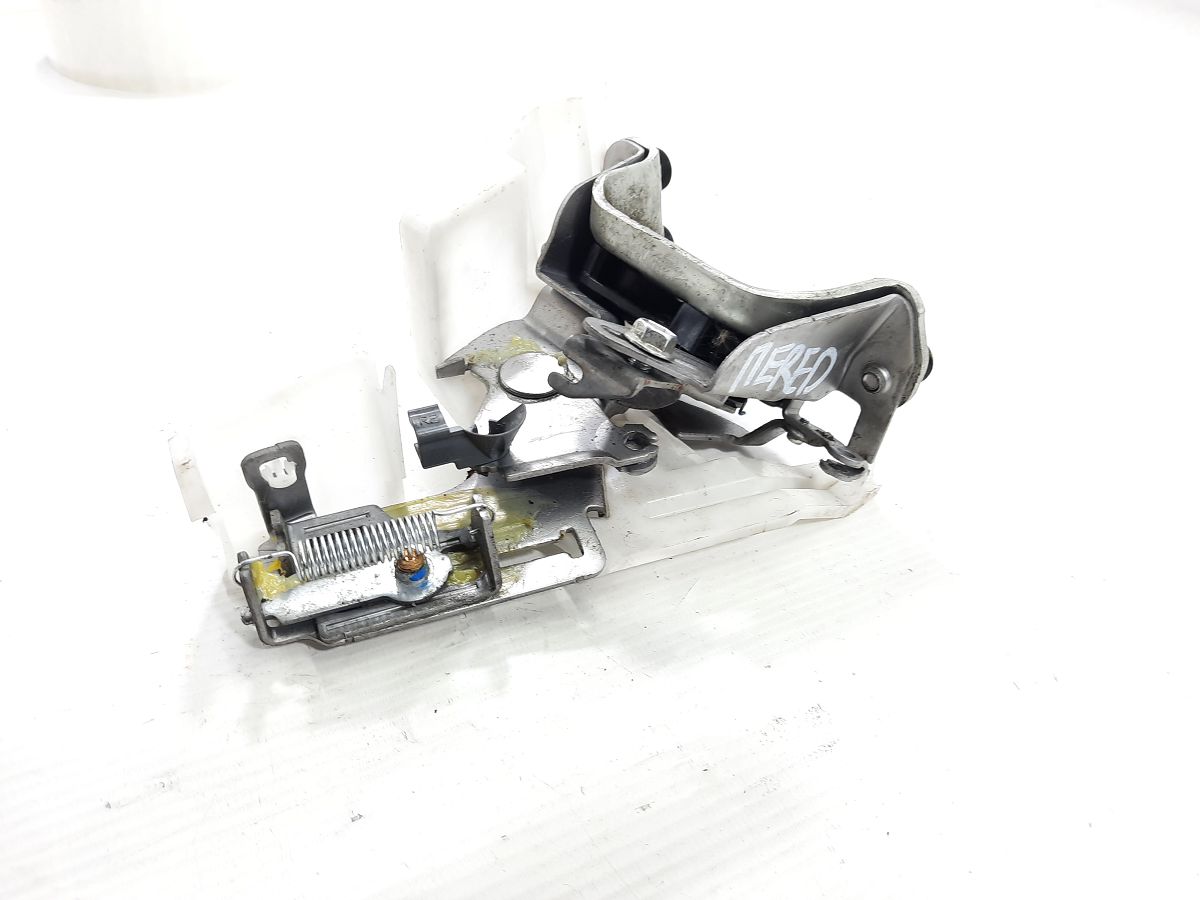 Sienna Замок двери задней правой передний Toyota Sienna 2011-2019 6937008031 Toyota Sienna 2