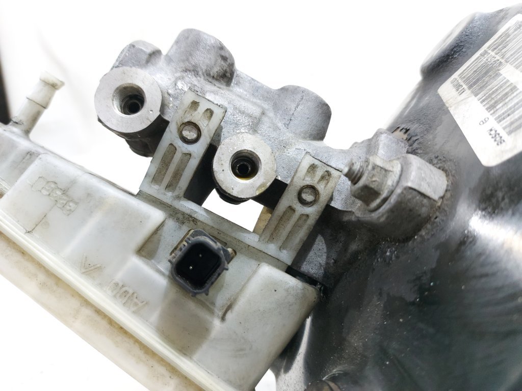 Avenger Головний гальмівний циліндр Dodge Avenger 2012-2014 68183966AB Dodge Avenger 2