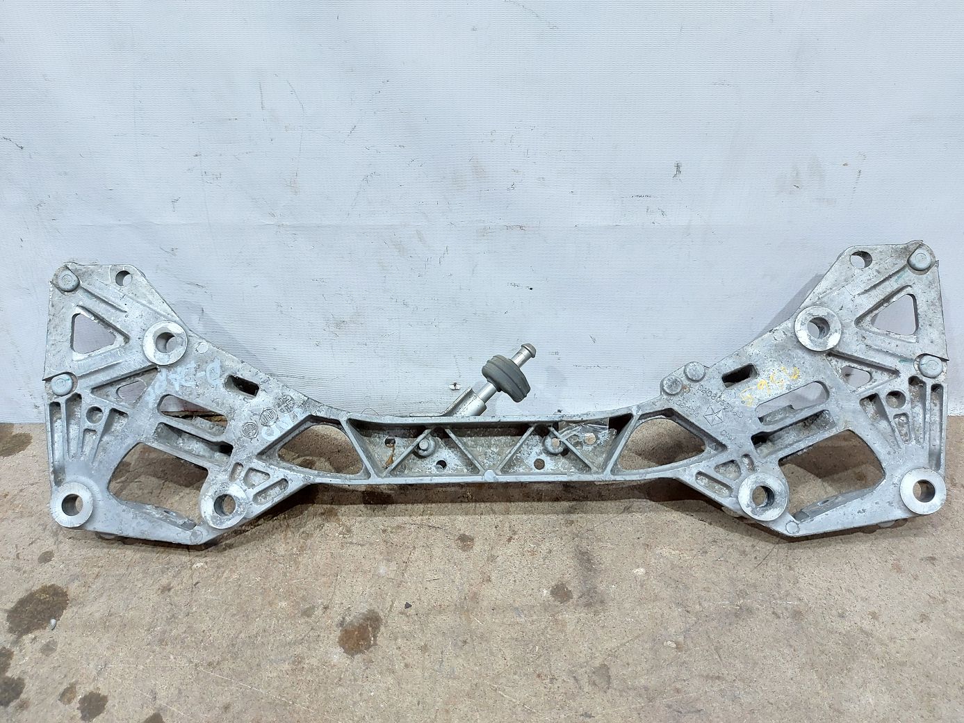 Dart Подрамник подвески задней Dodge Dart 2013-2019 68080591AF Dodge Dart 33