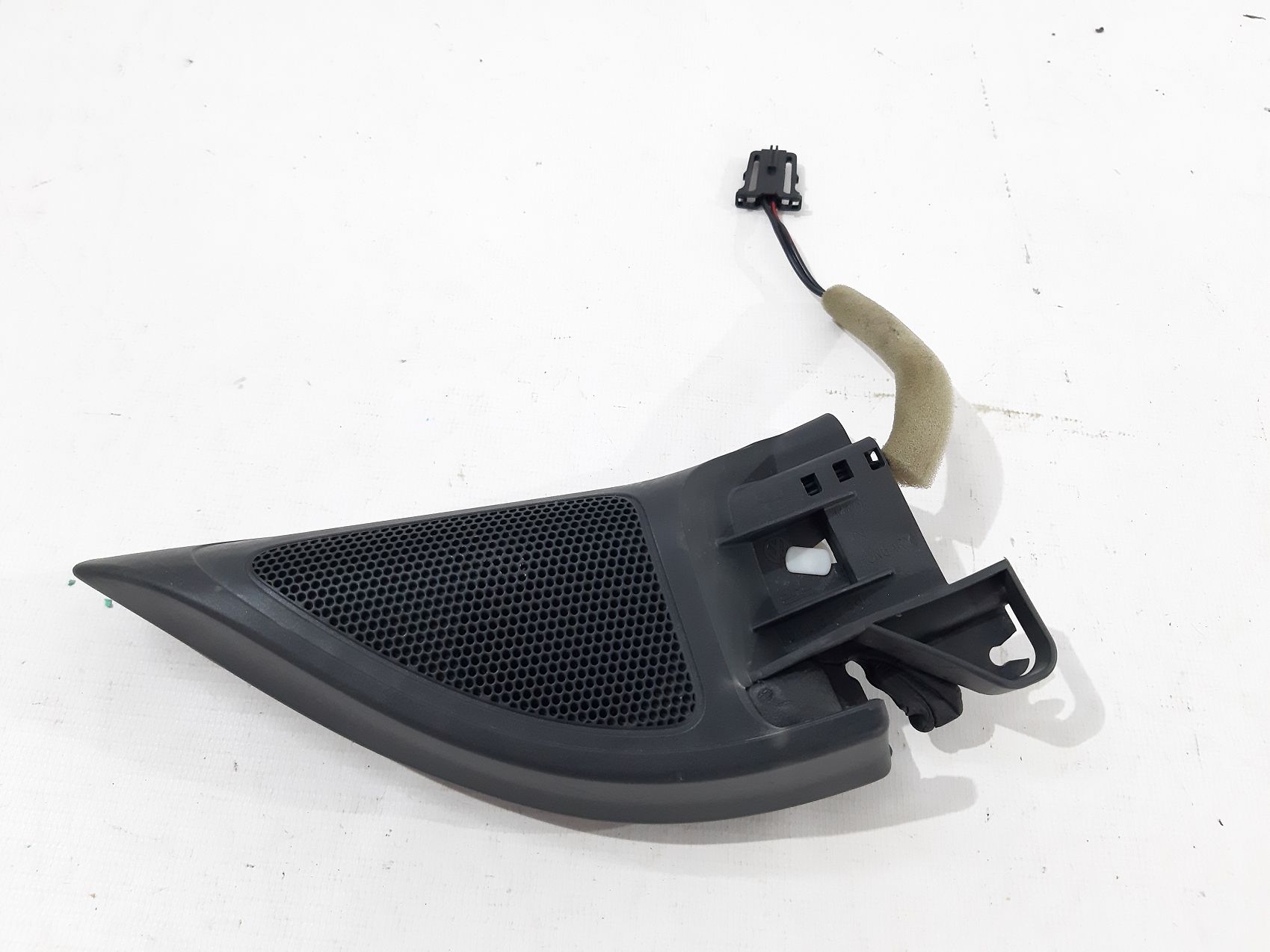 Golf. Накладка дзеркала передня права з динаміком Volkswagen Golf 2010-2014 K0837974K82V Volkswagen Golf