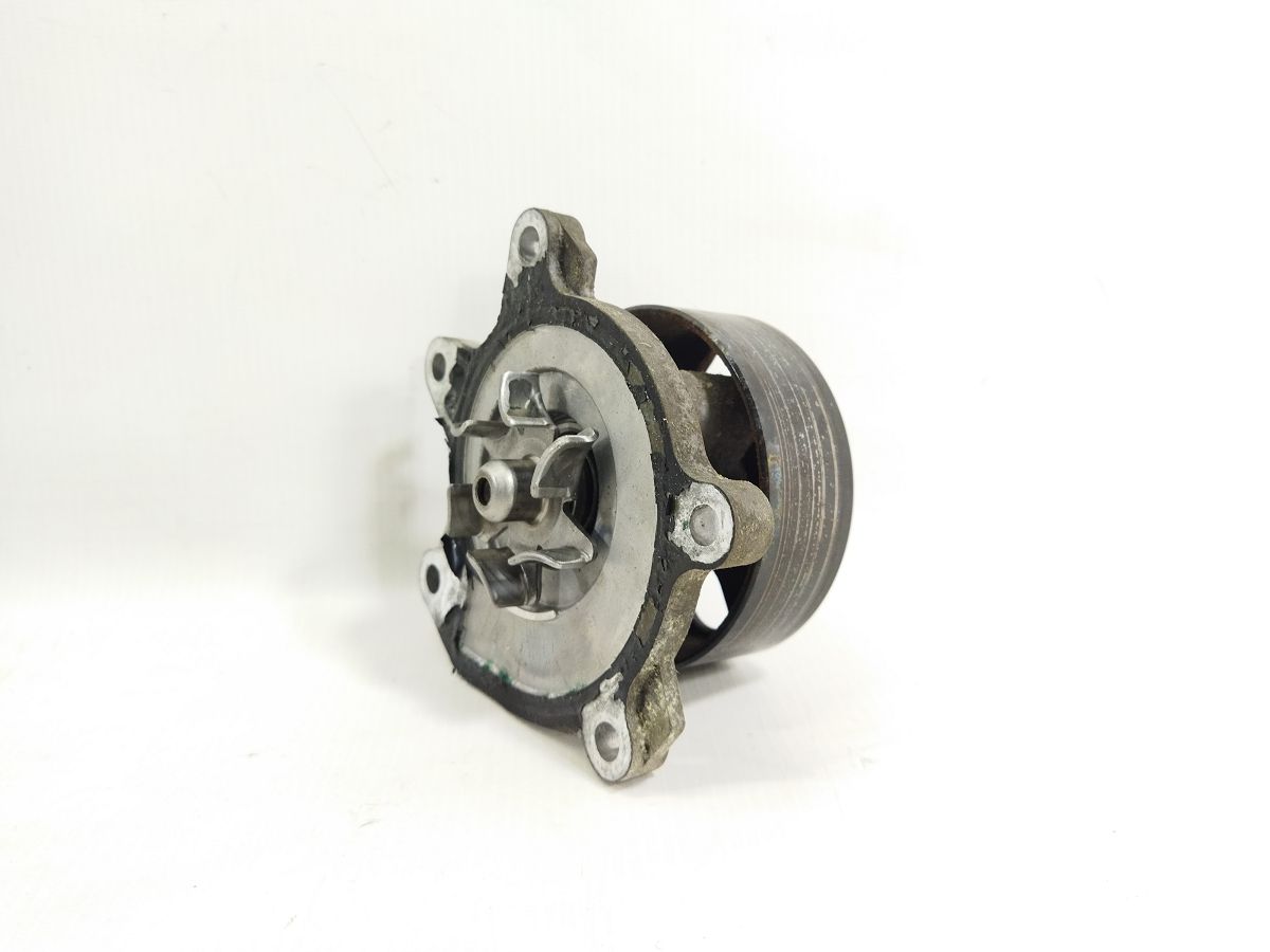 Sentra. Помпа охолодження Nissan Sentra 2013-2019 210103RC2A Nissan Sentra