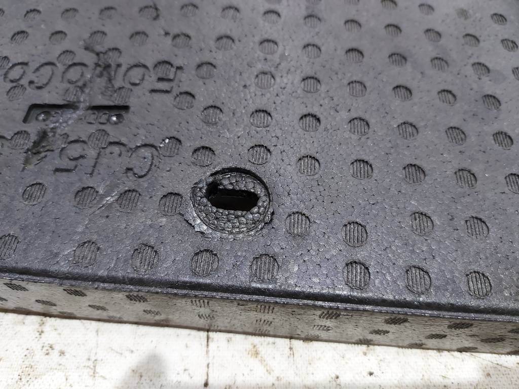 Escape Наповнювач багажного відділення запасного колеса Ford Escape лівий 2013-2019 CJ5Z-7811169-A Ford Escape 4 Escape Наповнювач багажного відділення запасного колеса Ford Escape лівий 2013-2019 CJ5Z-7811169-A Ford Escape 4