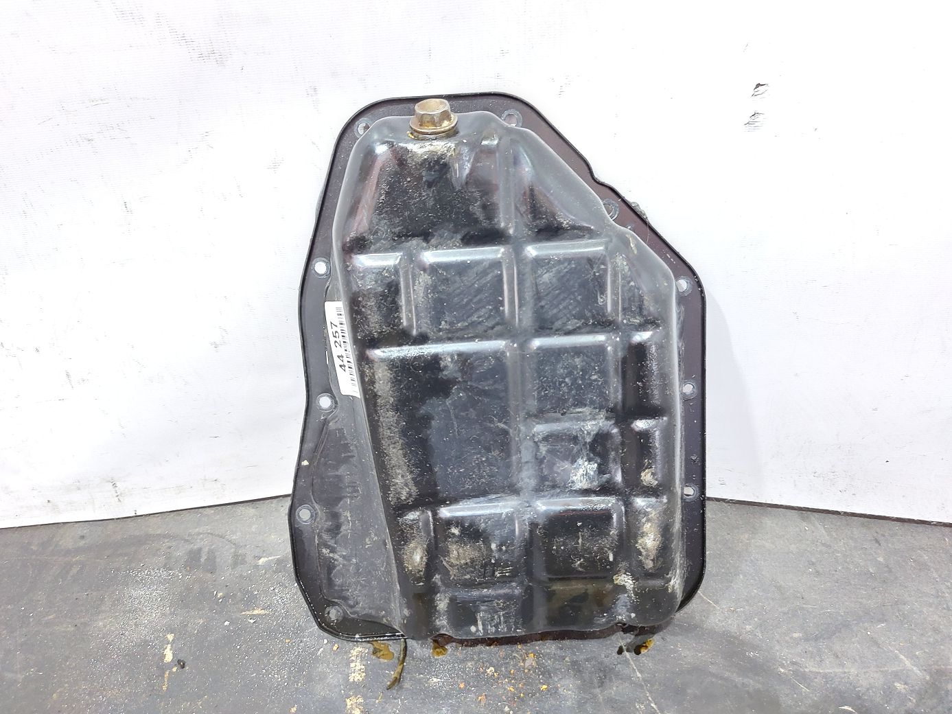 Cadenza. Поддон двигателя масляный Kia CADENZA 2014-2016 215103C201 Kia CADENZA